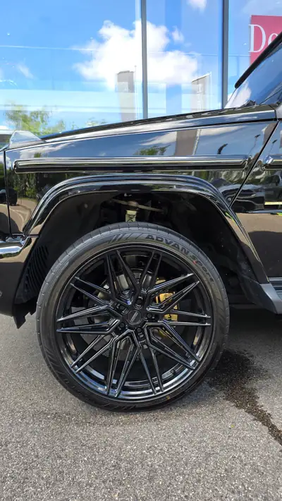 Mercedes-Benz G 580 AMG Black Edition — SUV électrique haute performance, 9500 km — detail
