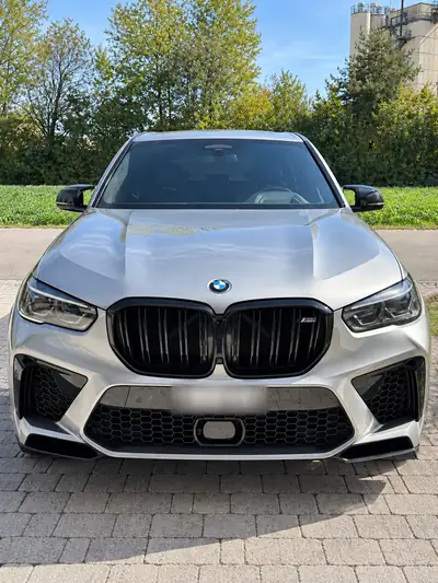 BMW X5 M Competition 2021 — 625 ch, Roulage Impeccable, Tout Juste Révisé — fianco