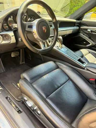 Porsche 911 Carrera 3.4 PDK 2012 — Légendaire coupé sport, 90'000 km, livraison Suisse — Detail