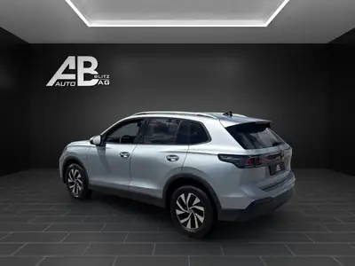 Volkswagen Tiguan 1.5 TSI evo2 mHEV — SUV hybride mild performant, presque neuf — arrière