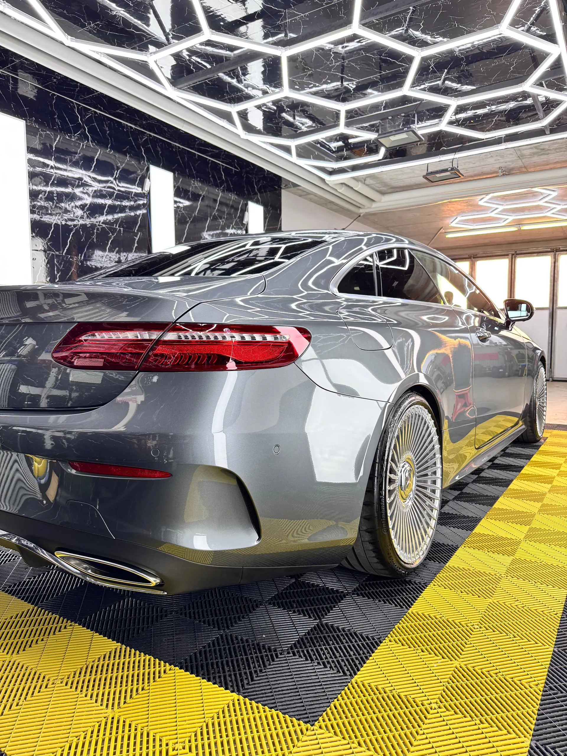 Mercedes-Benz Classe E 2018 occasion Jona — 3
