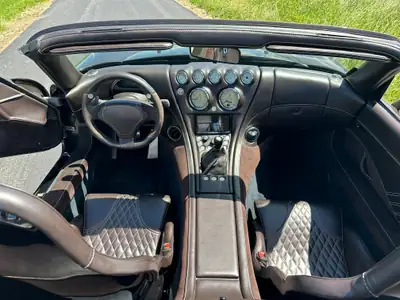 Wiesmann Roadster MF4-T — L'un des derniers exemplaires, sportivité légendaire et exclusivité — Miniature 8