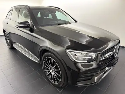 Mercedes-Benz GLC 220 d AMG Line — SUV premium 4x4, 194 ch, première main — intérieur
