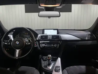BMW 330i xDrive Touring M Sport — Break sportif avec garantie 24 mois — Thumbnail 10