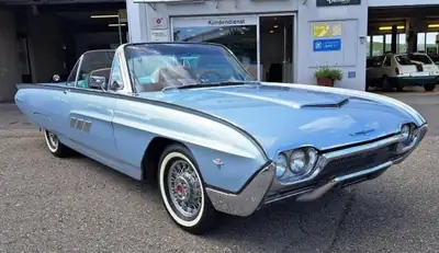 Ford Thunderbird 1963 — Cabriolet légendaire, intérieur rouge exclusif — vue extérieure