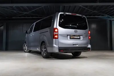 Toyota Proace Verso 2.0 D-4D Lounge — Monospace 7 places premium cuir intégral — fianco