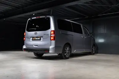 Toyota Proace Verso 2.0 D-4D Lounge — Monospace 7 places premium cuir intégral — Miniatura 8