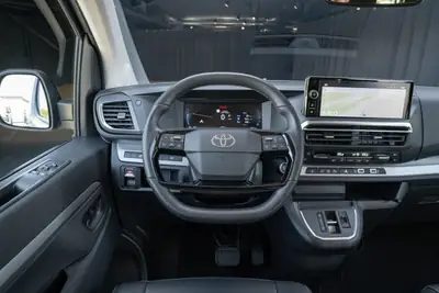 Toyota Proace Verso 2.0 D-4D Lounge — Monospace 7 places premium cuir intégral — Miniatura 17