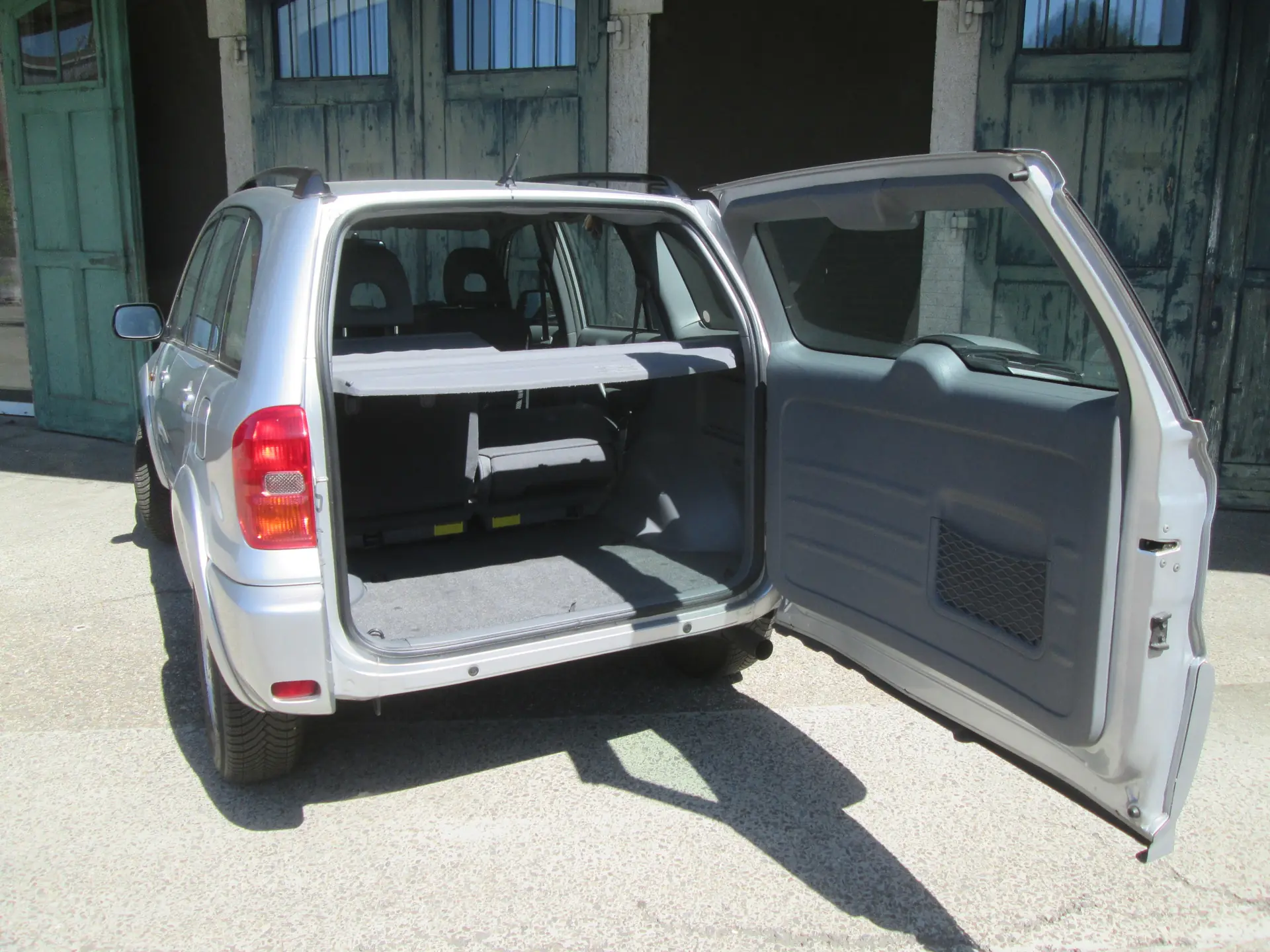 Toyota RAV4 2002 occasion Rapperswil — 4