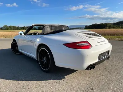 Porsche 911 Carrera GTS Cabrio PDK — Roadster légendaire, entretien Porsche complet — Miniatur 8