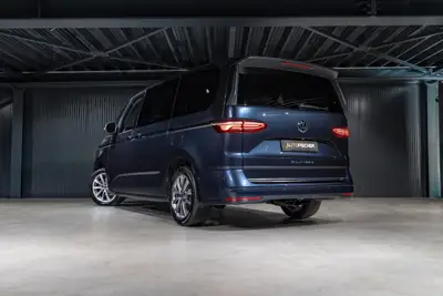 VW T7 Multivan 2.0 TDI Style DSG — 7 places, motorisation efficace, équipements premium — côté