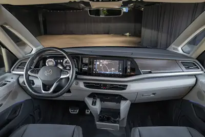 VW T7 Multivan 2.0 TDI Style DSG — 7 places, motorisation efficace, équipements premium — Miniature 15
