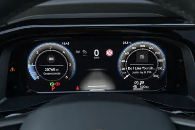 VW T7 Multivan 2.0 TDI Style DSG — 7 places, motorisation efficace, équipements premium — Miniature 17