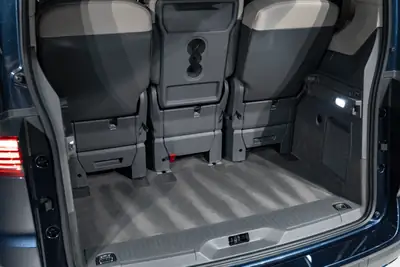 VW T7 Multivan 2.0 TDI Style DSG — 7 places, motorisation efficace, équipements premium — Miniature 24