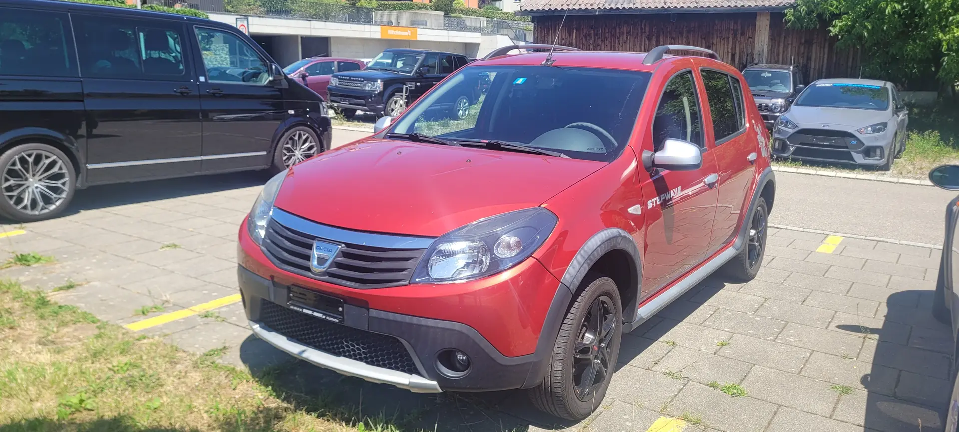 Dacia Sandero 1.6 Stepway 2012 — Robustesse et praticité, sans compromis — vista esterna