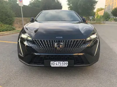 Peugeot 408 GT — Hybride rechargeable 225 ch, quasi neuf avec 16'550 km — arrière