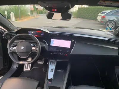 Peugeot 408 GT — Hybride rechargeable 225 ch, quasi neuf avec 16'550 km — Miniature 9