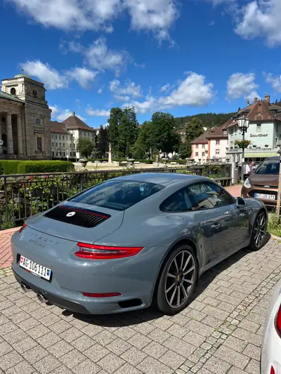 Porsche 911 3.0 Carrera — Le mythe sportif en bleu métallisé, 106 000 km — côté