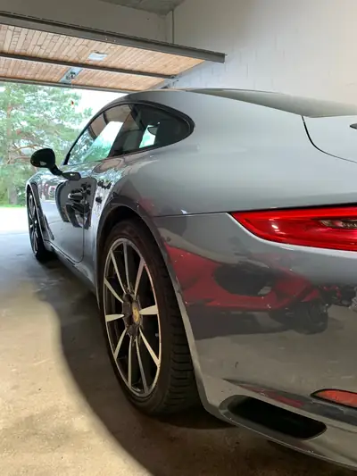 Porsche 911 3.0 Carrera — Le mythe sportif en bleu métallisé, 106 000 km — tableau de bord