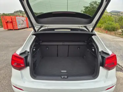 Audi Q2 2.0 TDI Sport — SUV compact diesel robuste, 4RM, entretien minimal — Miniatur 15