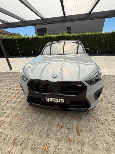 BMW X2 M35i 2026 — Sportivité et agilité urbaine, 3300 km seulement — interior