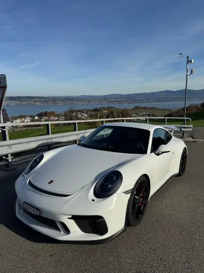 Porsche 911 4.0 GT3 PDK — Légendaire sportive 500 ch, seulement 29 900 km — side view