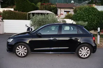 Audi A1 1.0 TFSI ultra Sport S-Tronic — Citadine dynamique, 145'000 km, sans sinistre — Miniatur 8