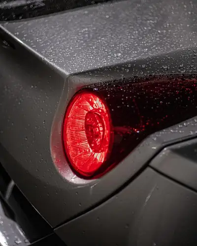 Ferrari California 4.3 — Cabriolet légendaire, 489 ch et seulement 64'000 km — Miniature 7