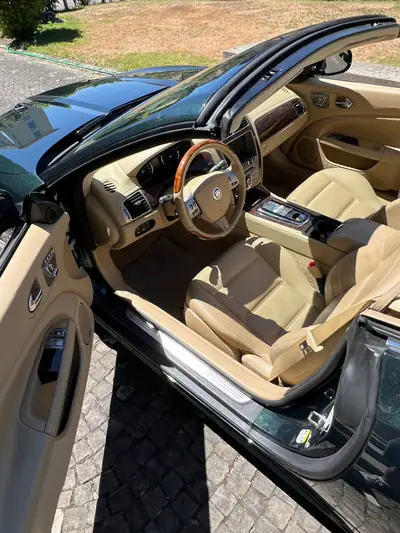 Jaguar XK XKR 2011 — Cabriolet sportif 510 ch, faible kilométrage — Miniature 10