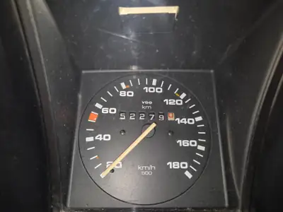 VW T3 Typ 2 1985 — Le classique des camping-cars, 153'000 km, moteur fiable — dashboard