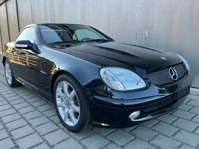Mercedes-Benz SLK 200 Kompressor — Cabriolet sportif, moteur suralimenté, 77'700 km — Außenansicht