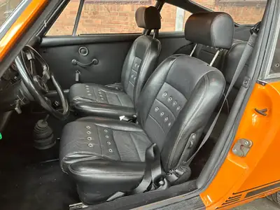 Porsche 911 Coupé 1969 — Légende des routes, 80'000 km, orange éclatant — Miniature 11