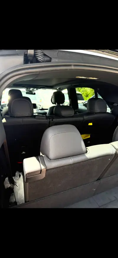 Mercedes-Benz GLE 300d AMG Line — SUV premium hybride diesel, faible kilométrage — detail
