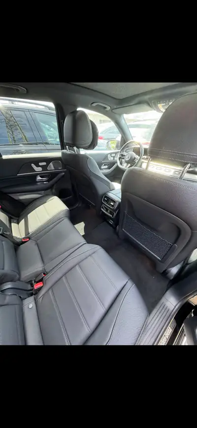 Mercedes-Benz GLE 300d AMG Line — SUV premium hybride diesel, faible kilométrage — interior