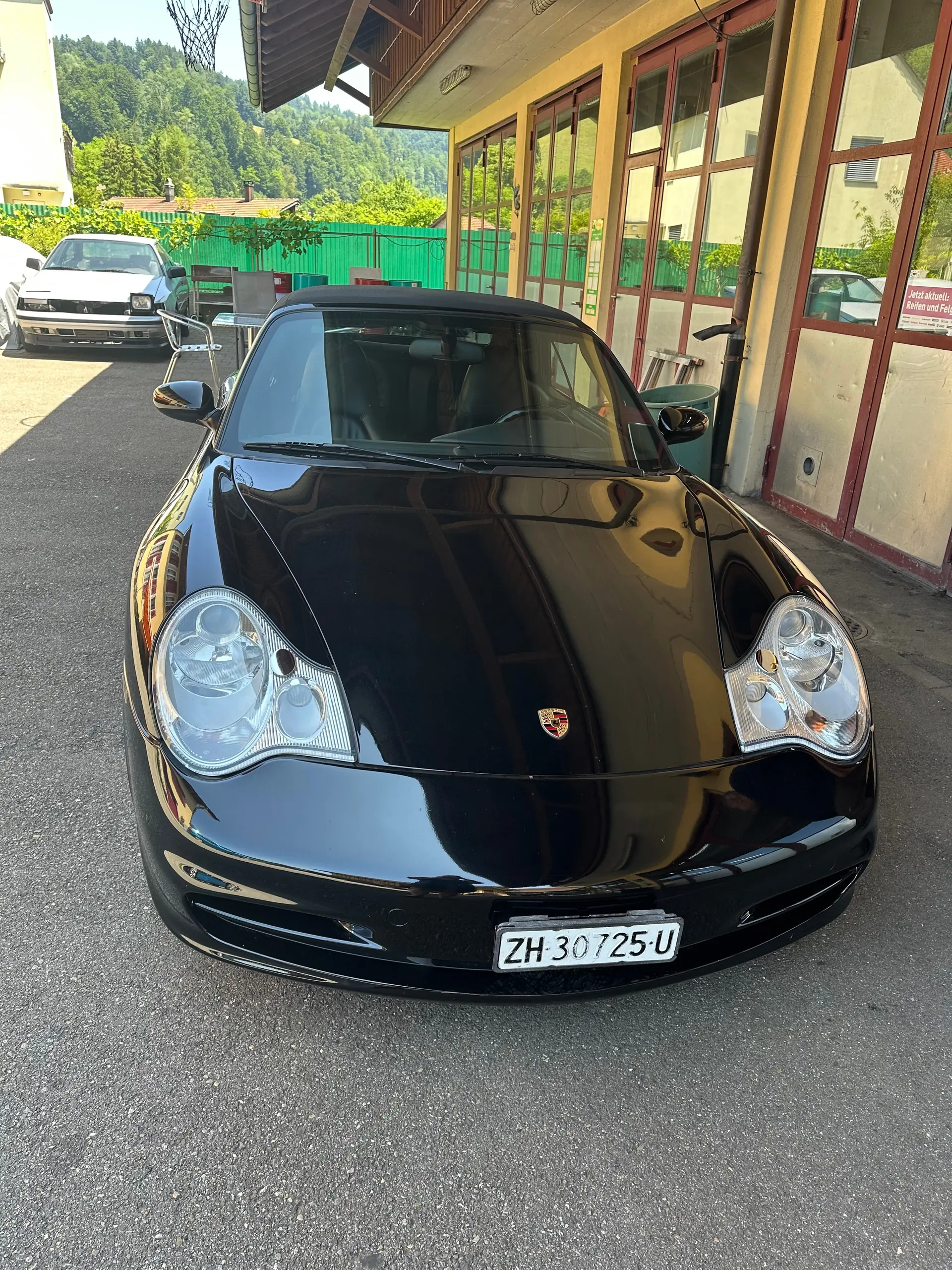 Porsche 911 3.6 Carrera 4 Facelift — Cabriolet légendaire, transmission automatique, 143'000 km — Außenansicht