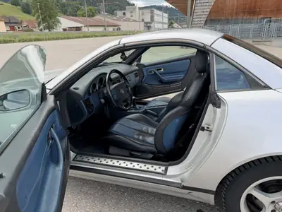 Mercedes-Benz SLK 230 Kompressor — Cabriolet sportif 1998, motorisation compressée 193 ch — Thumbnail 11