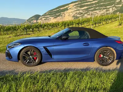 BMW Z4 30i sDrive 2023 — Cabriolet sportif, 5000 km seulement — intérieur