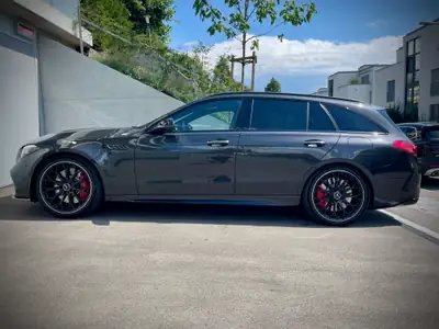 Mercedes-Benz C 63 AMG S E Performance — Berline sportive hybride rechargeable, 680 ch, très faible kilométrage — Seitenansicht