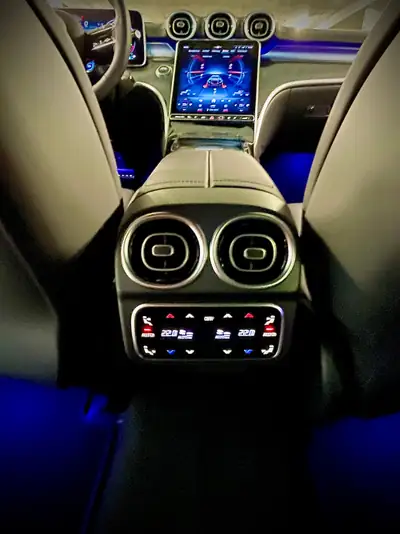 Mercedes-Benz C 63 AMG S E Performance — Berline sportive hybride rechargeable, 680 ch, très faible kilométrage — Miniatur 13