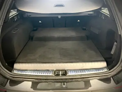 Mercedes-Benz C 63 AMG S E Performance — Berline sportive hybride rechargeable, 680 ch, très faible kilométrage — Miniatur 17