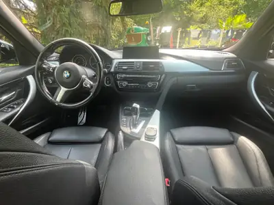 BMW 330i Touring xDrive M Sport — Break dynamique, équipé premium et sans sinistre — détail