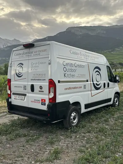 Fiat Ducato 2.2 Swiss Edition — Utilitaire spacieux, aménagement intérieur premium — interior