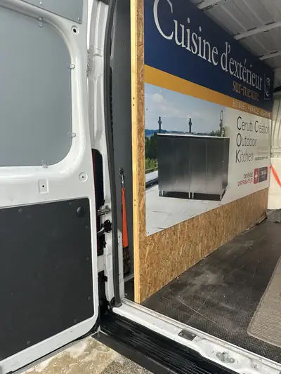 Fiat Ducato 2.2 Swiss Edition — Utilitaire spacieux, aménagement intérieur premium — detail