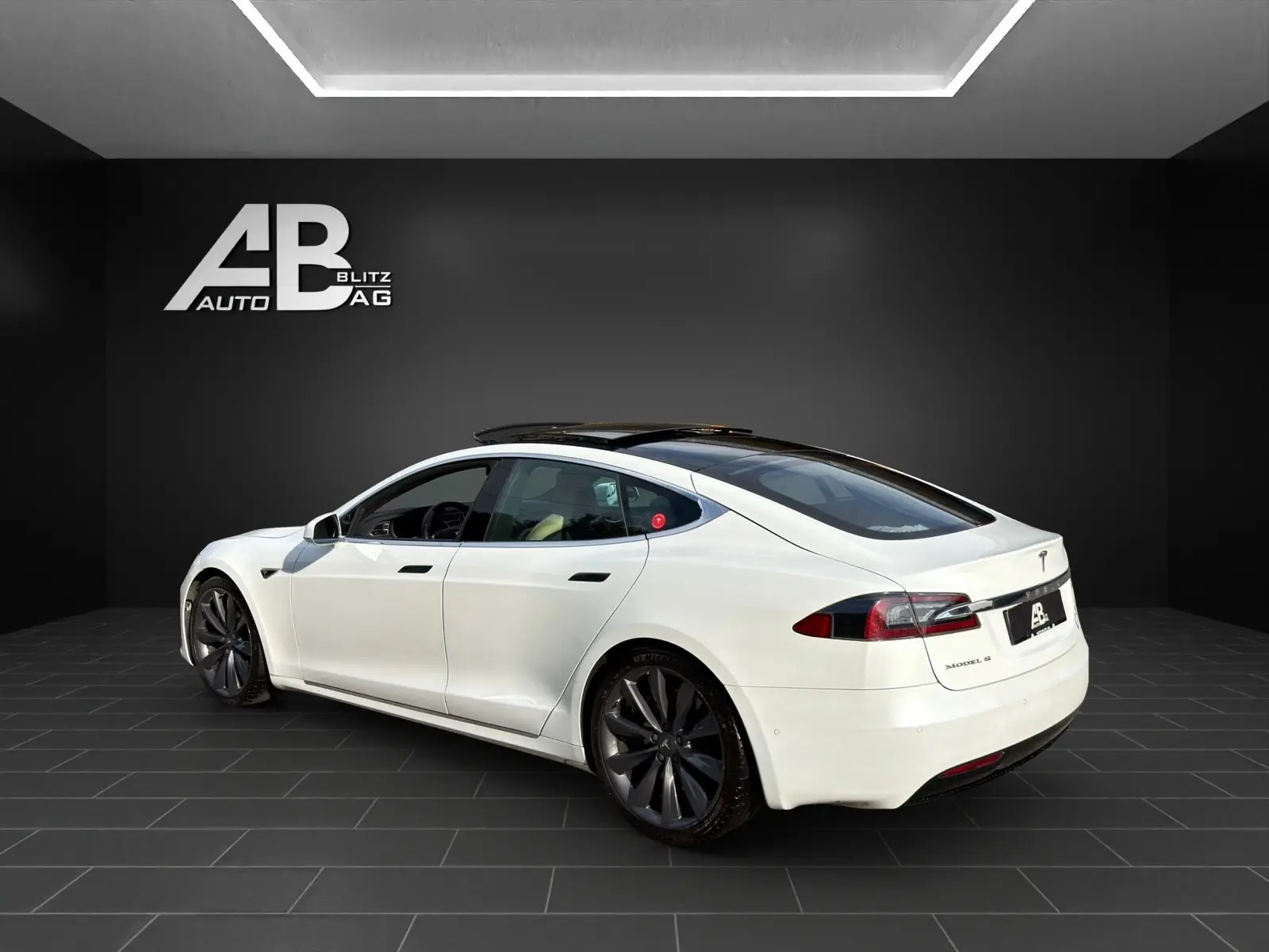 Tesla Model S 2016 occasion Hunzenschwil — 3