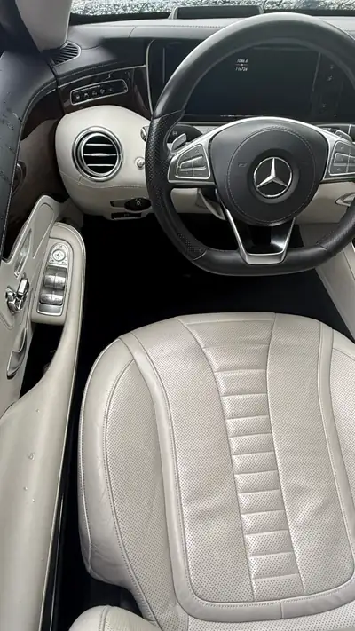 Mercedes-Benz S 500 V8 4matic — Coupé de prestige, 455 ch, sans accident — interni