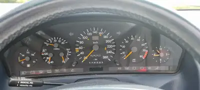Mercedes-Benz SL 300 — Cabriolet prestige années 90, 231 ch et transmission automatique — Miniatura 7