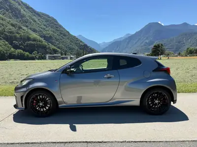 Toyota GR Yaris 1.6 GR Sport — Sportive compacte 280 ch, boîte manuelle, première main — Außenansicht