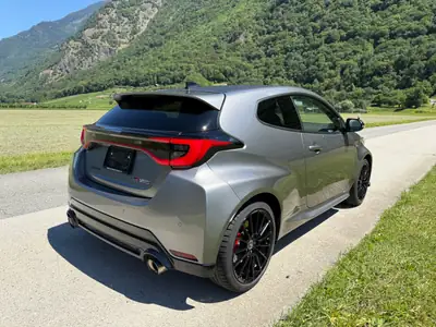 Toyota GR Yaris 1.6 GR Sport — Sportive compacte 280 ch, boîte manuelle, première main — Miniatur 7