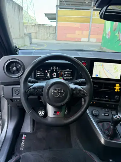 Toyota GR Yaris 1.6 GR Sport — Sportive compacte 280 ch, boîte manuelle, première main — Miniatur 11