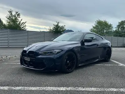 BMW M4 Coupé — 480 ch, boîte manuelle authentique et faible kilométrage — vue extérieure